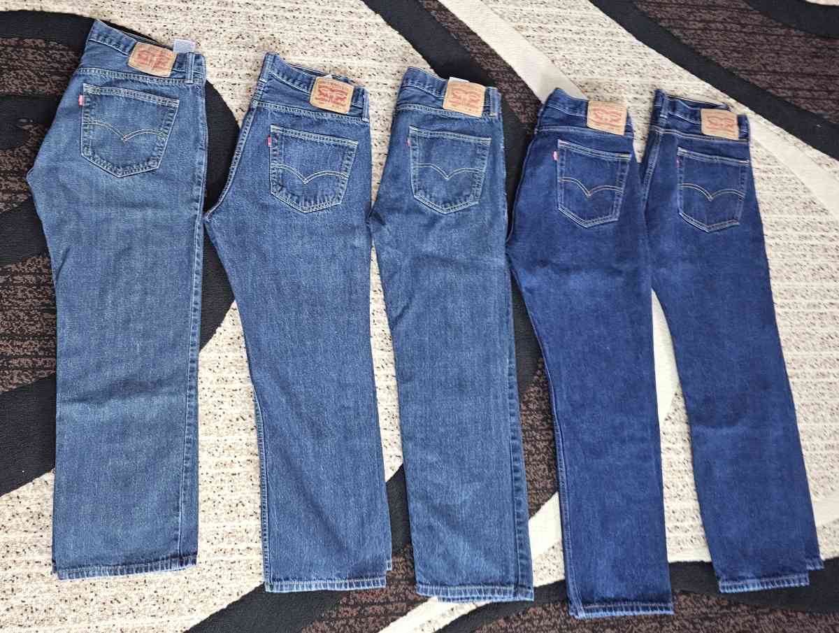 Levis jeans