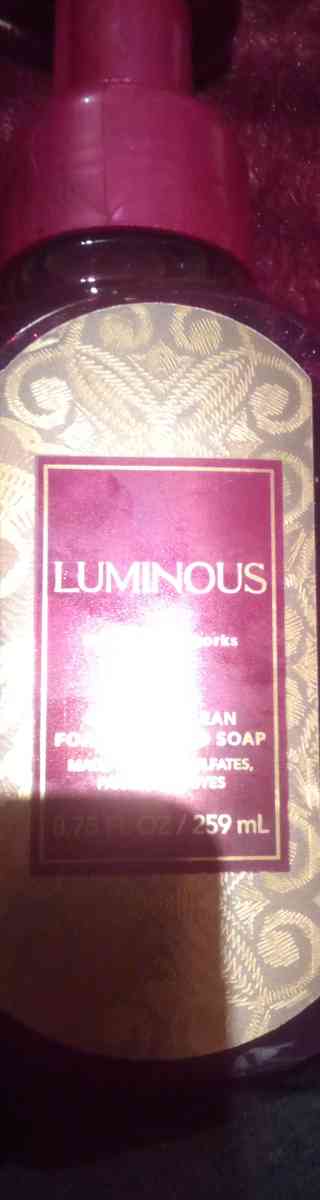 all different kinda sizes body sprays