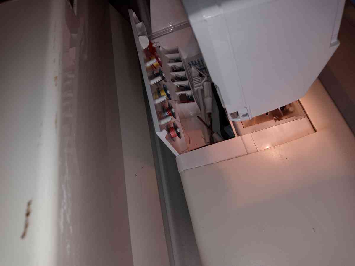 Husqvarna Rose 400 embroidery sewing machine