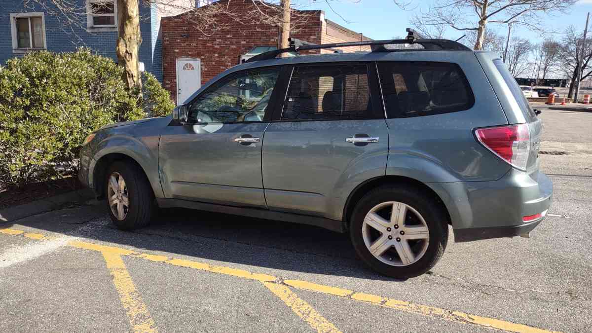 2009 Subaru Forester xL 25