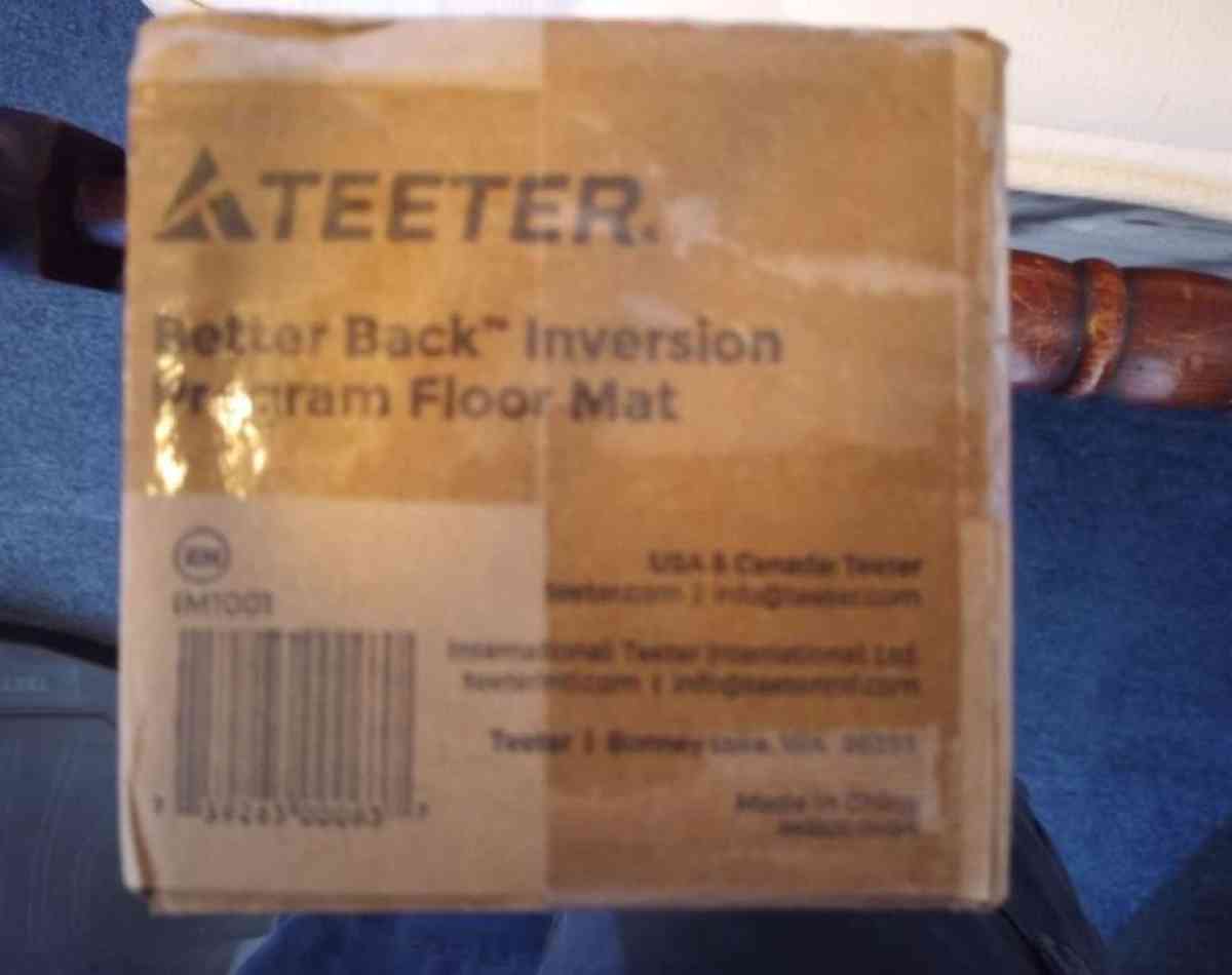 Teeter lx9 inversion table with accessories