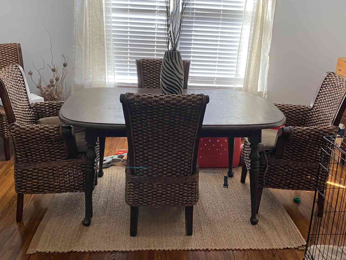 Dining set