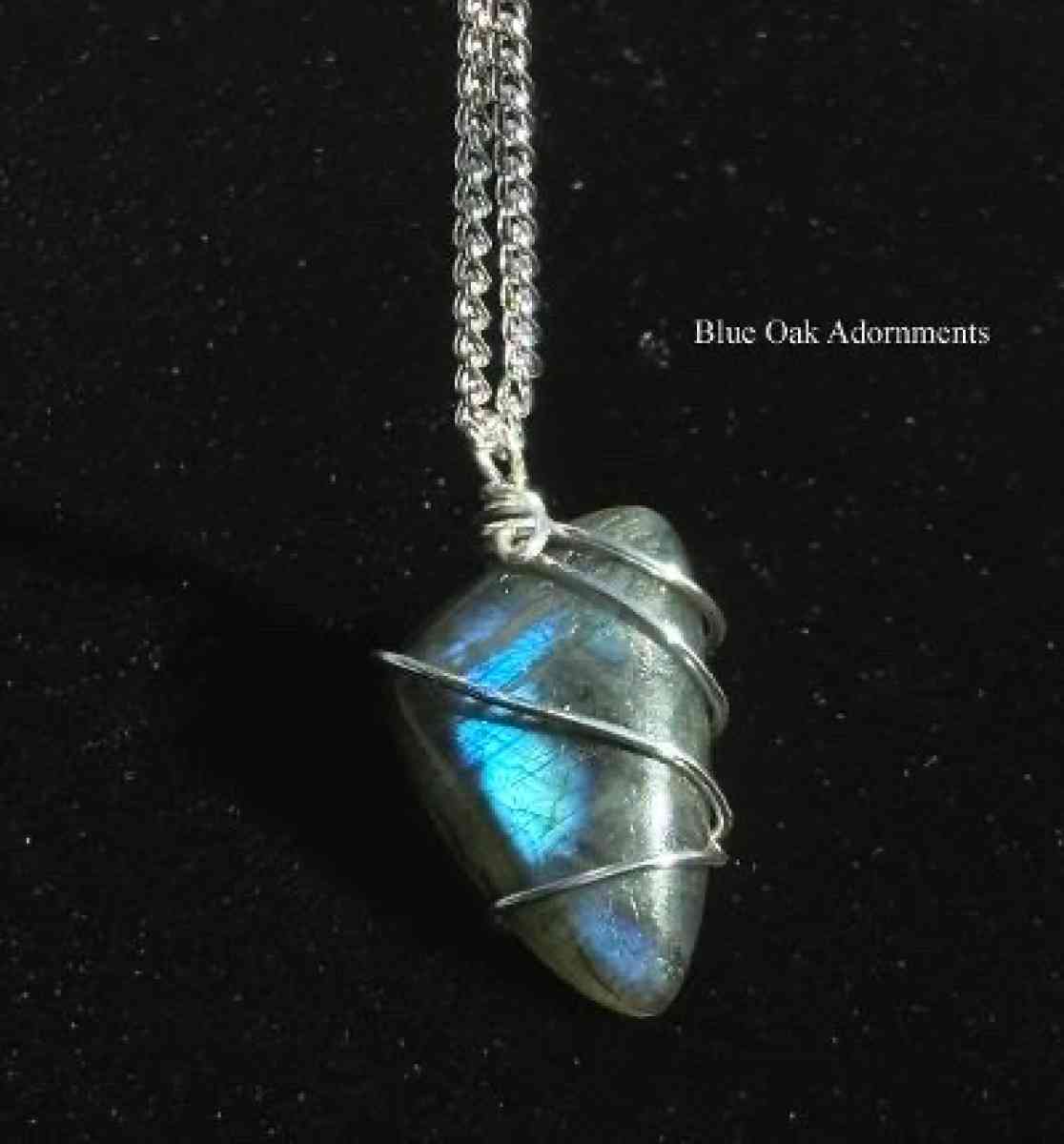 Handmade wire wrapped labaradorite pendant