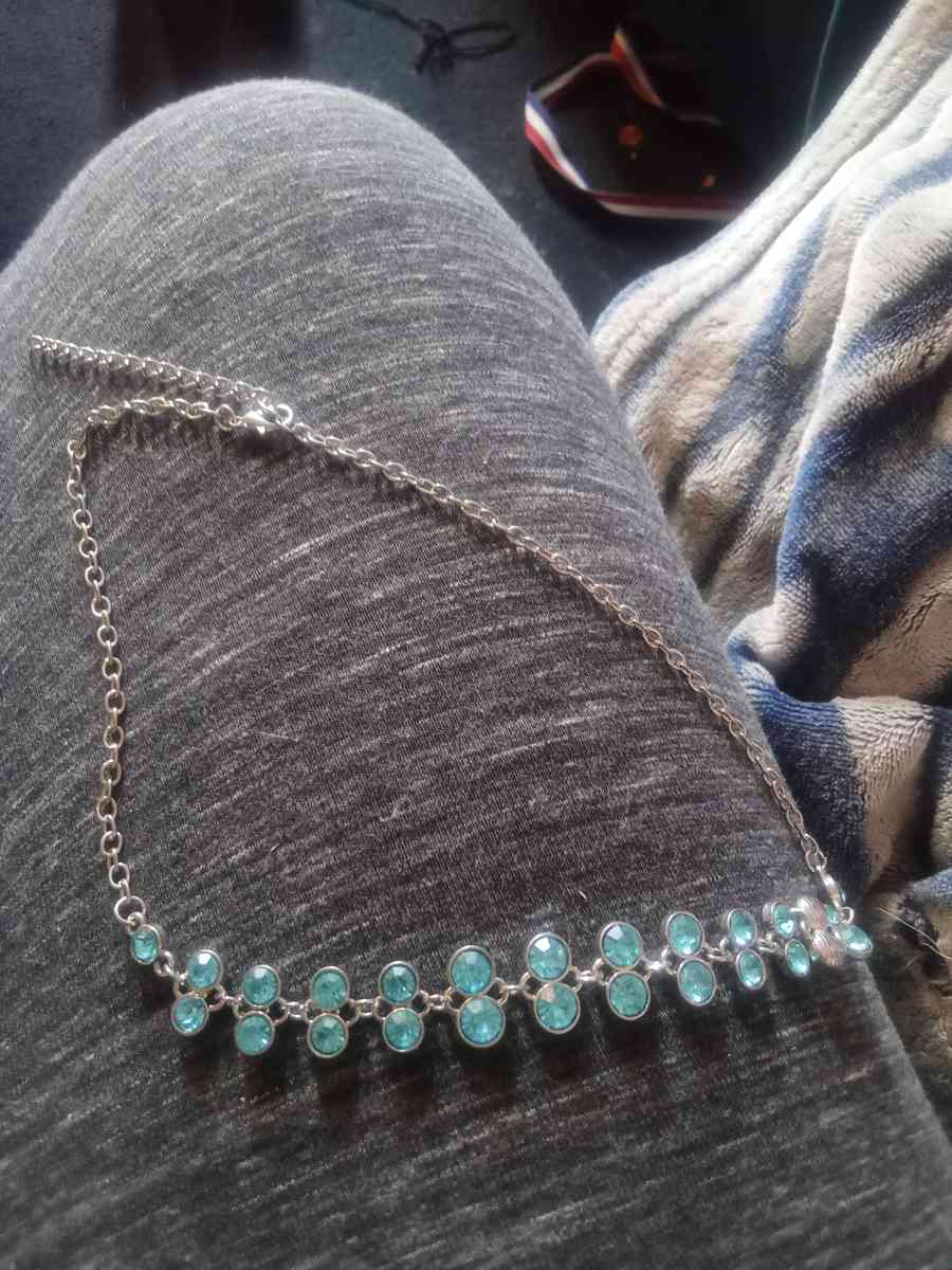 womes necklace