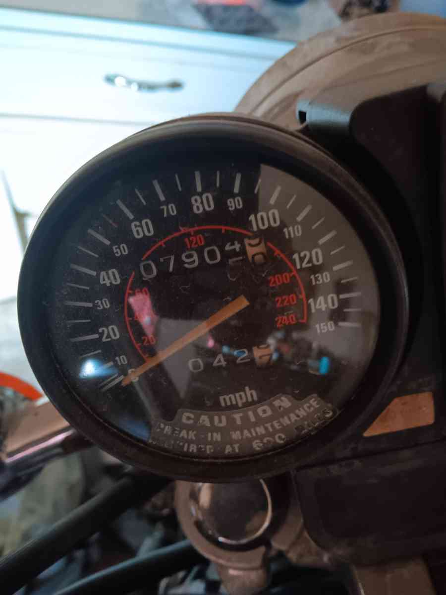 82 honda magna v45 750