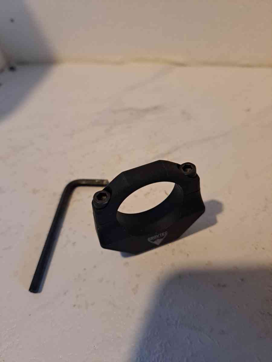 GrovTec US TriBase  Tube Sling Mount