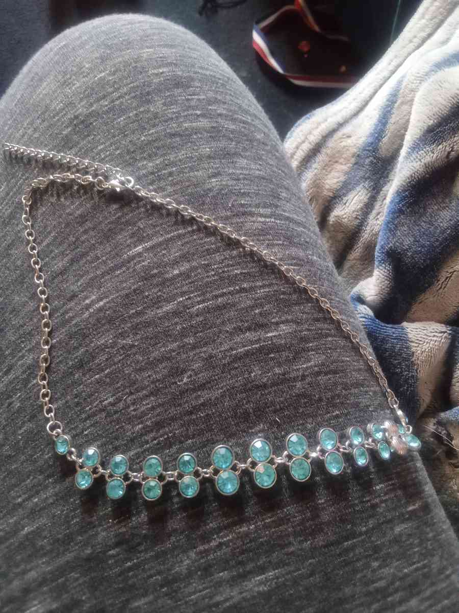 womes necklace