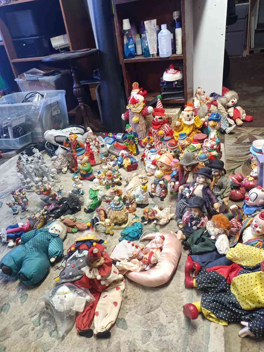 vintage porcelain clowns