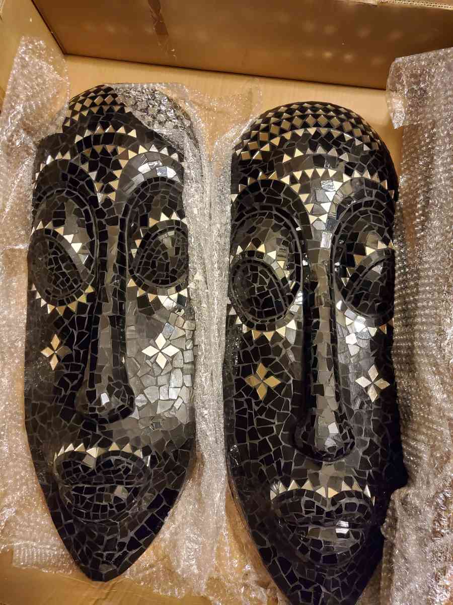 I set of African face mask