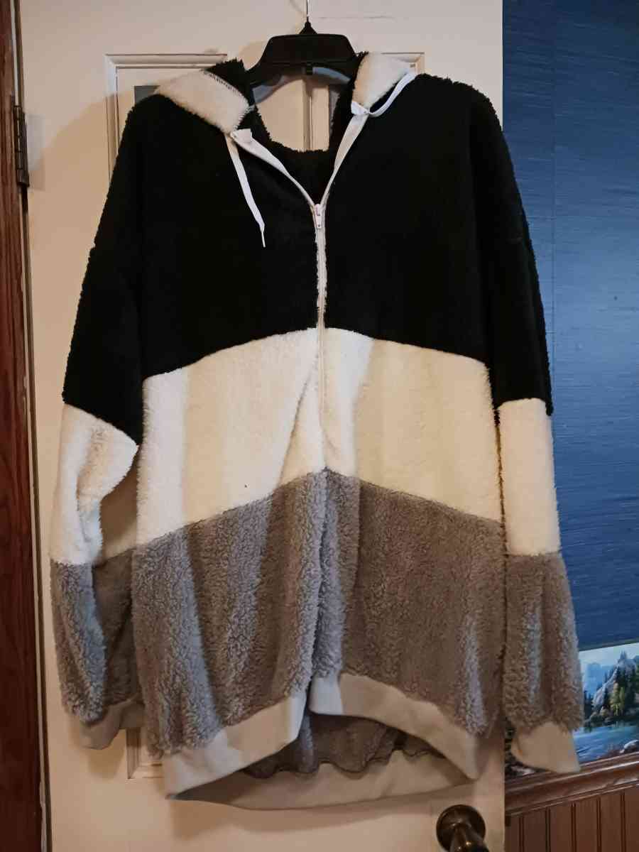 Fuzzy Lightweight Jacket