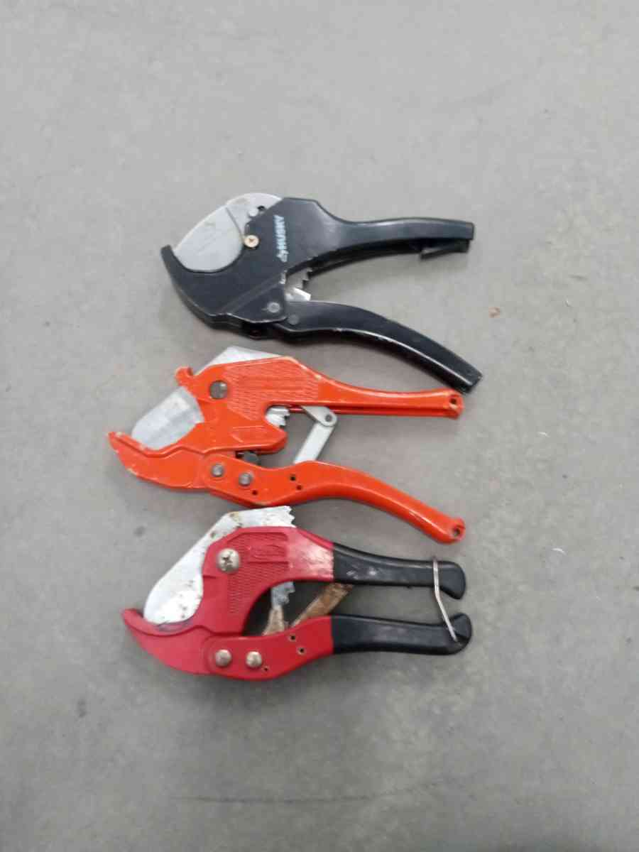 lot of 3 ratcheting Husky Orbit Merry falls