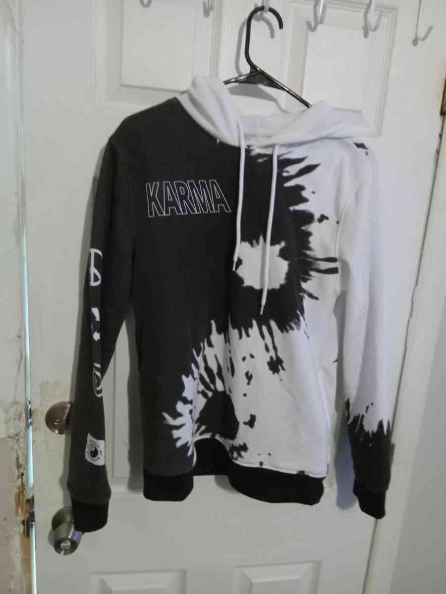 Mens Small BlackWhite Karma Hoodie
