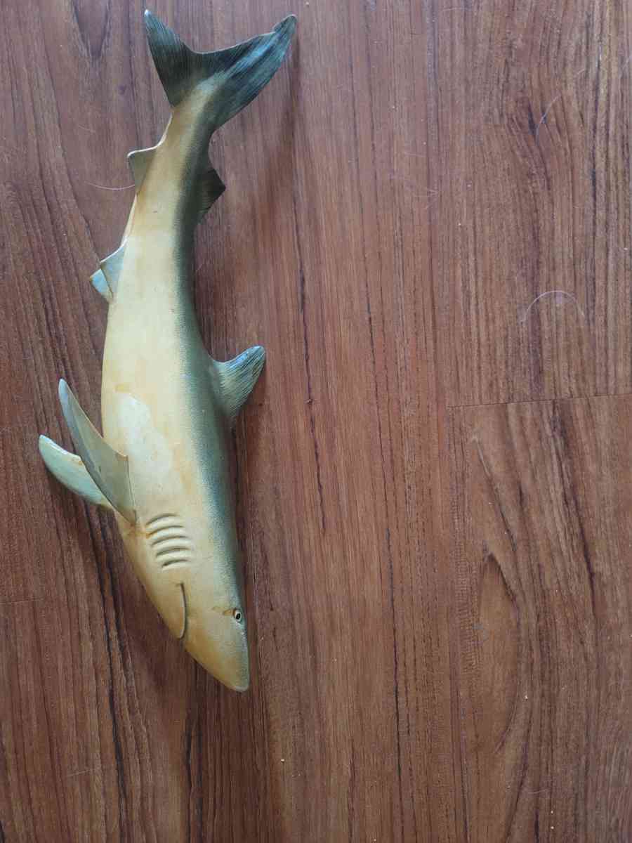 Plastic shark
