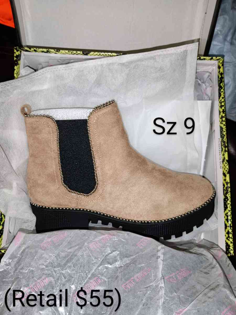 Cape Robbin Boots NIB