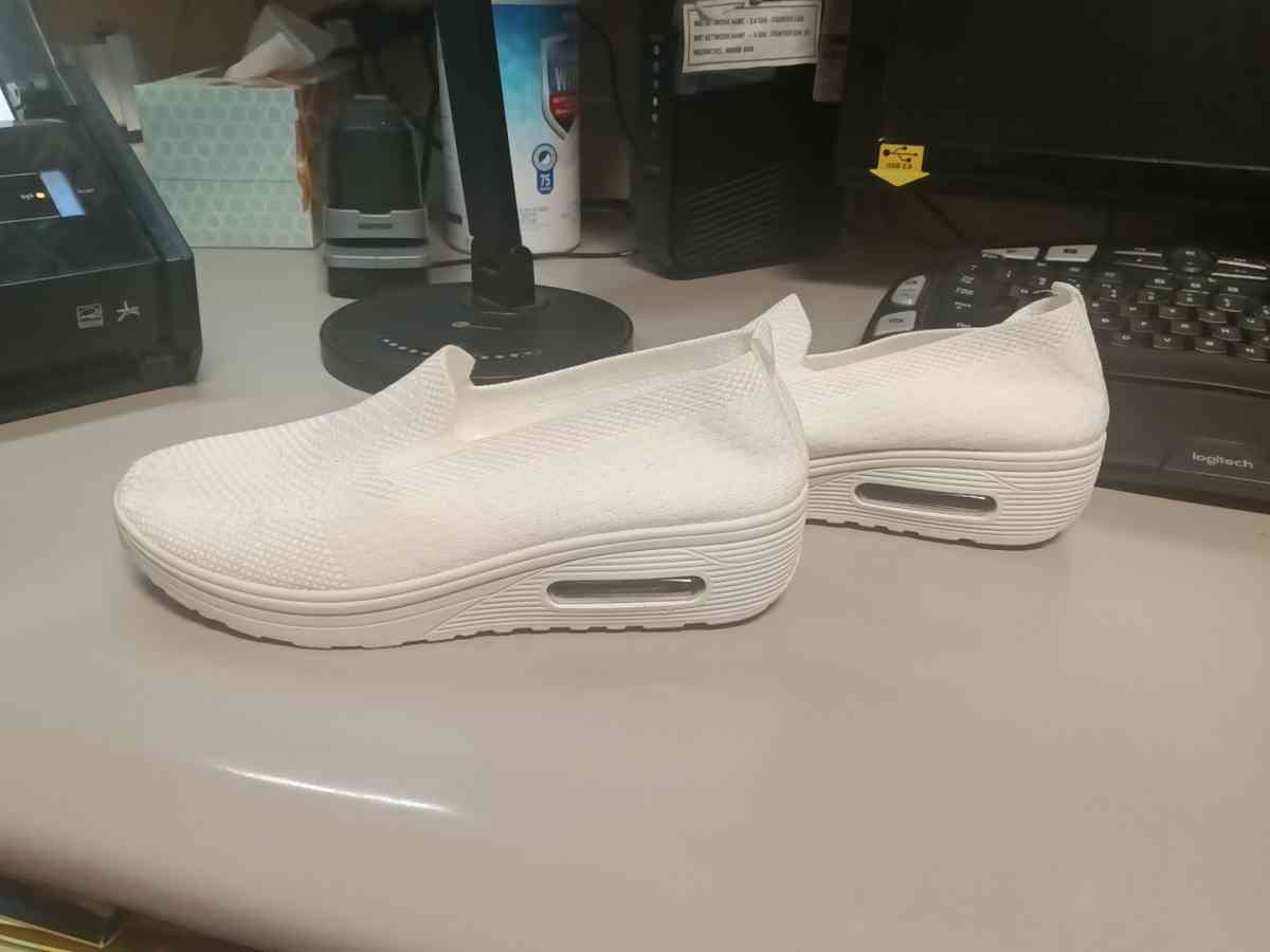 womens orthopedic white sneakers