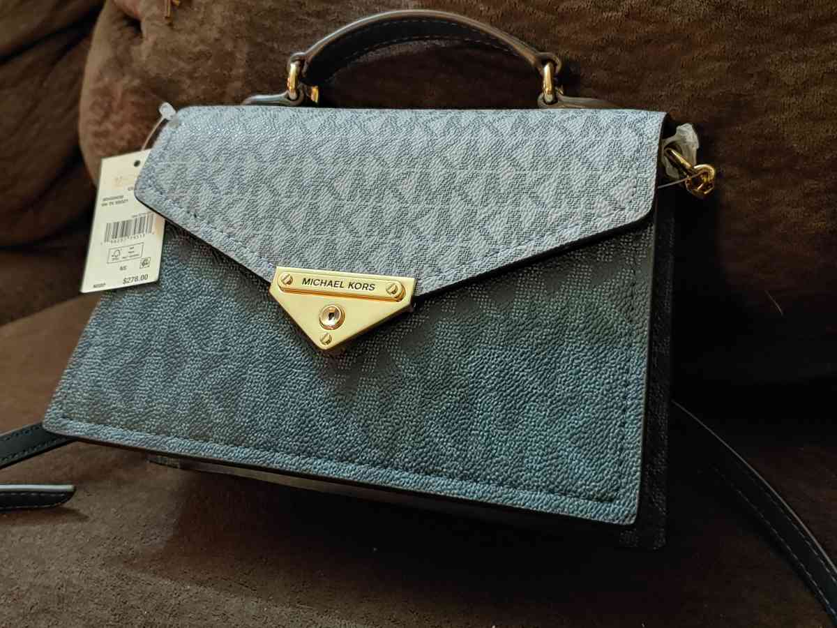 Michael kors purse