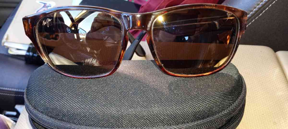 the sunglasses Maui Jim