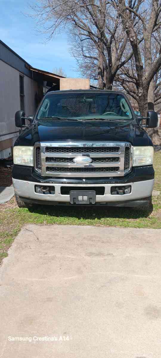 2005 Ford 350 XLT Super Dusty Power Stroke Turbo Disel V8