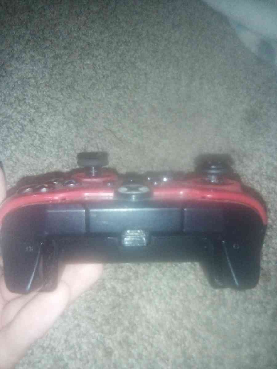 wired Xbox controllers