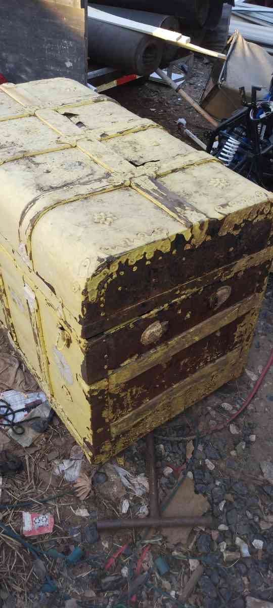 vintage old trunk