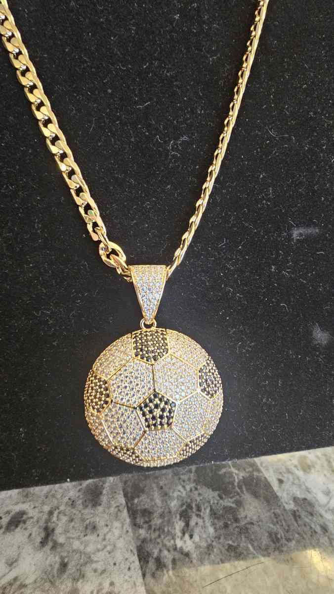 neckless with pedant 60cm