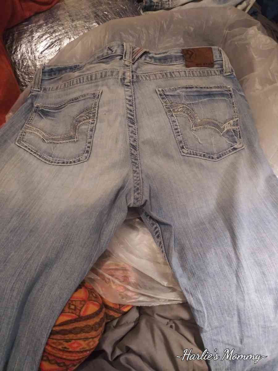 LUCKY BRAND blue jeans