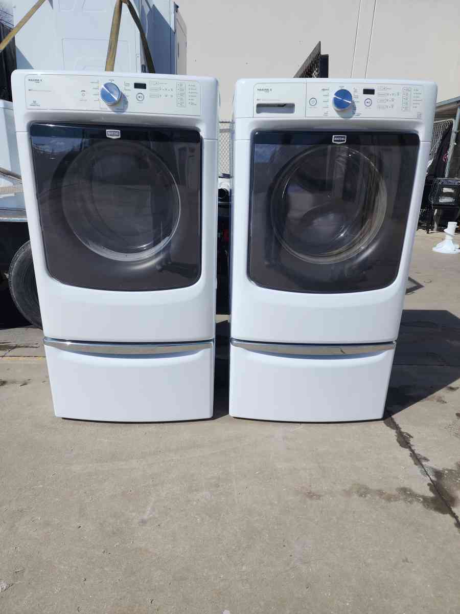 MAYTAG FRONTLOAD GAS SET