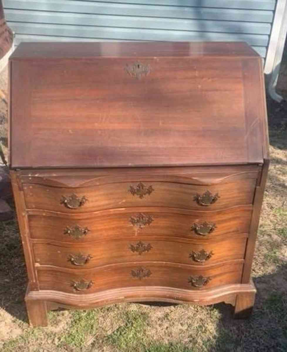 MADDOX SECRETARY DESK