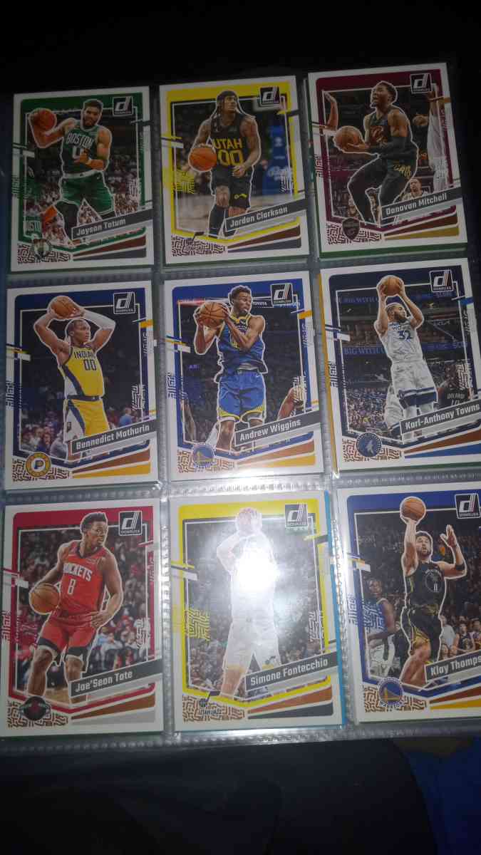 Assorted sports card lot