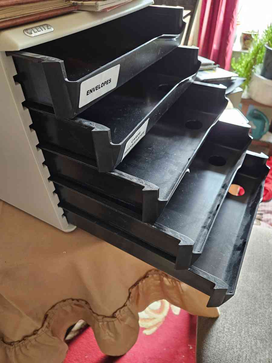 small over desk organizer