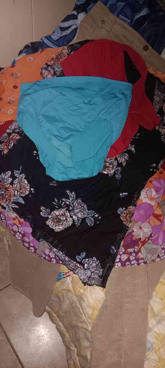 womans clothes 2 dollar each