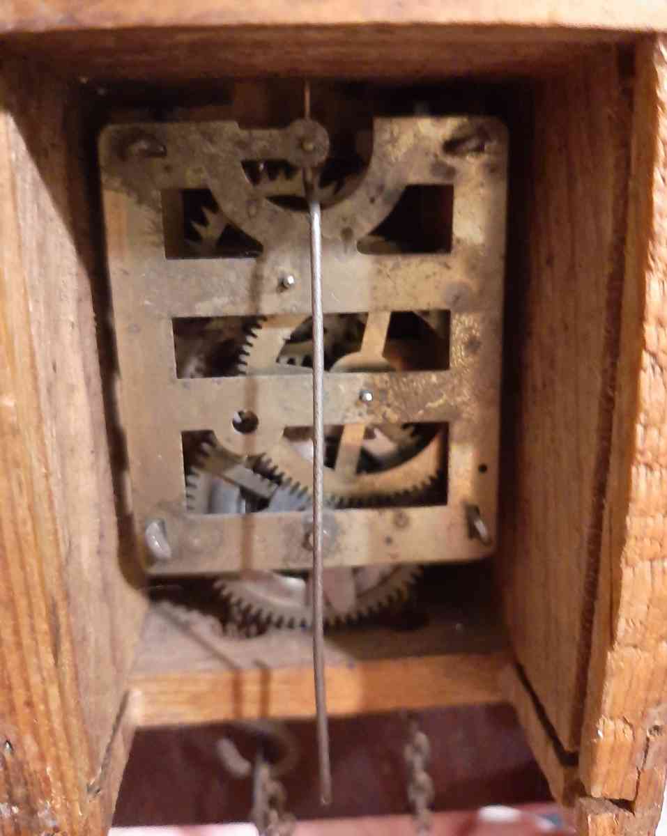 Vintage Black Forest Owl Clock