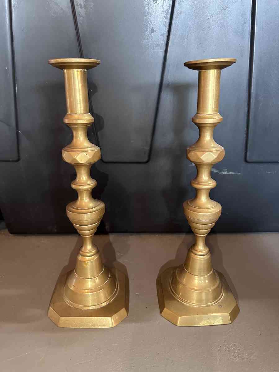 Brass candle holder