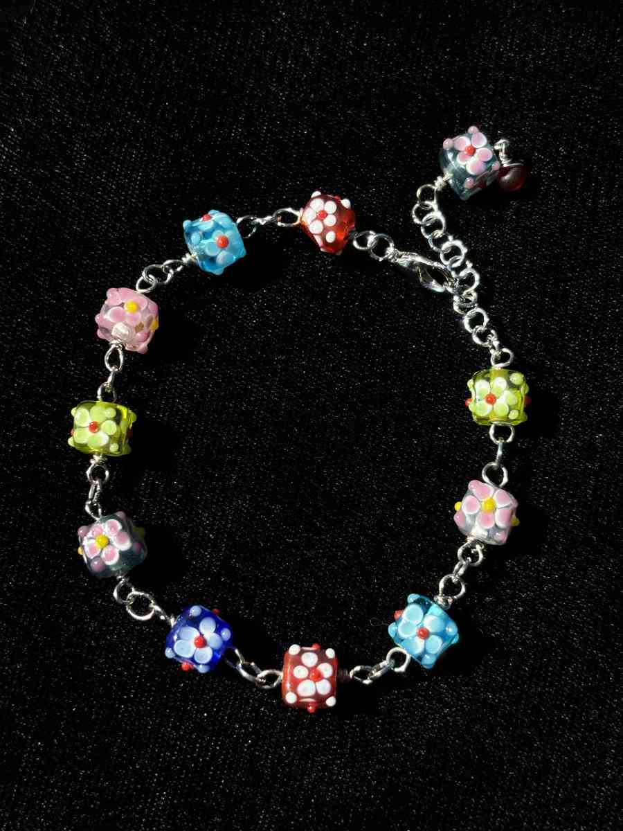 Handmade textured glass beaded bracelet