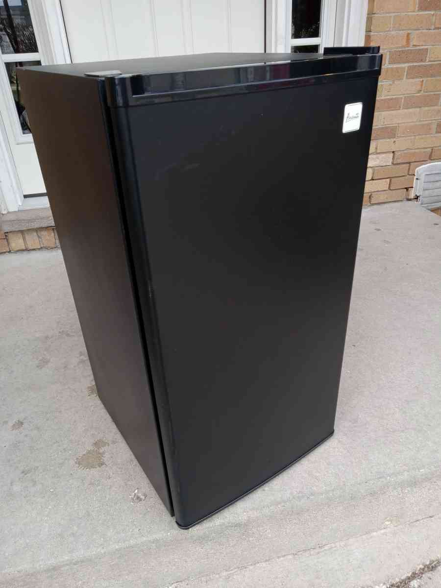 mini refrigerador listo para las chelas