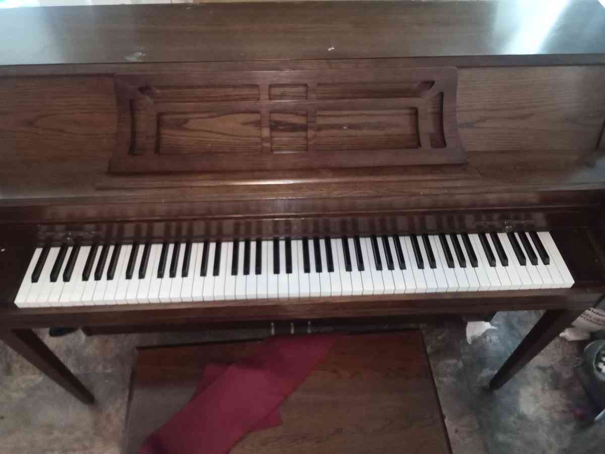 Yamaha Upright Piano