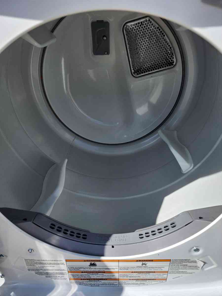 MAYTAG FRONTLOAD GAS SET