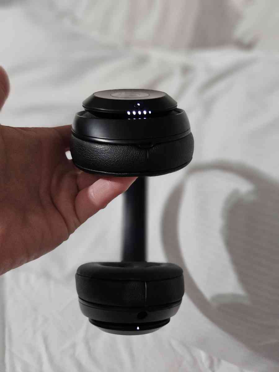 beats wireless studio 3 headphones