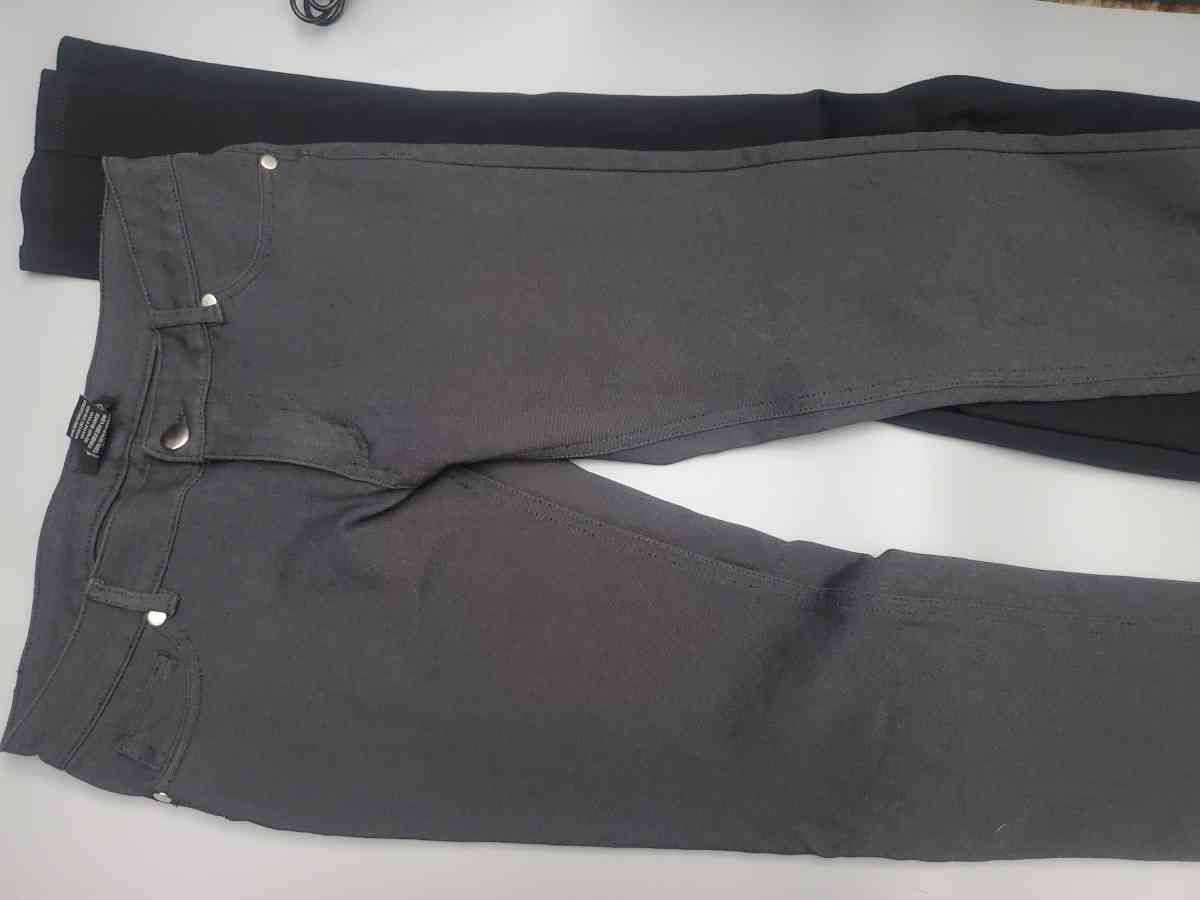 2 petite jeggings size medium
