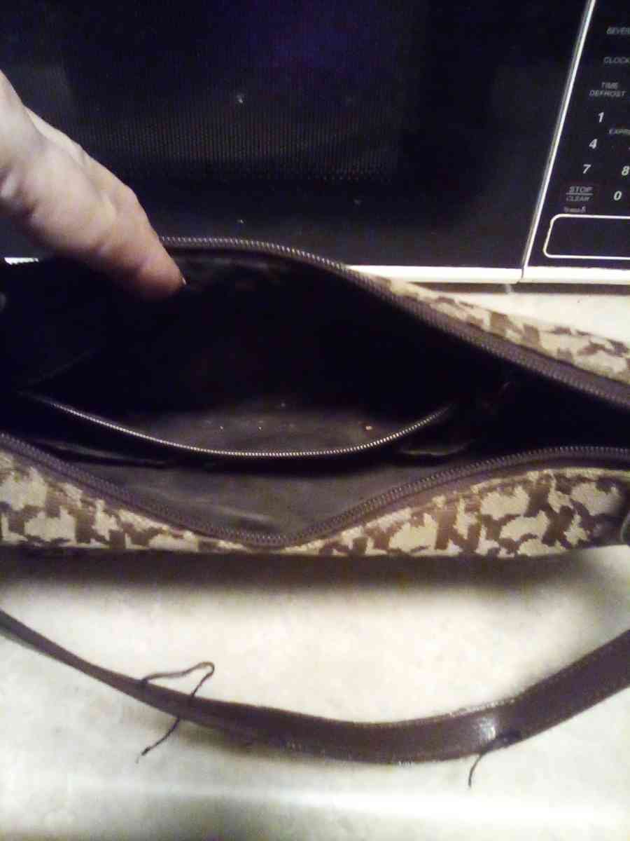 a womans purse