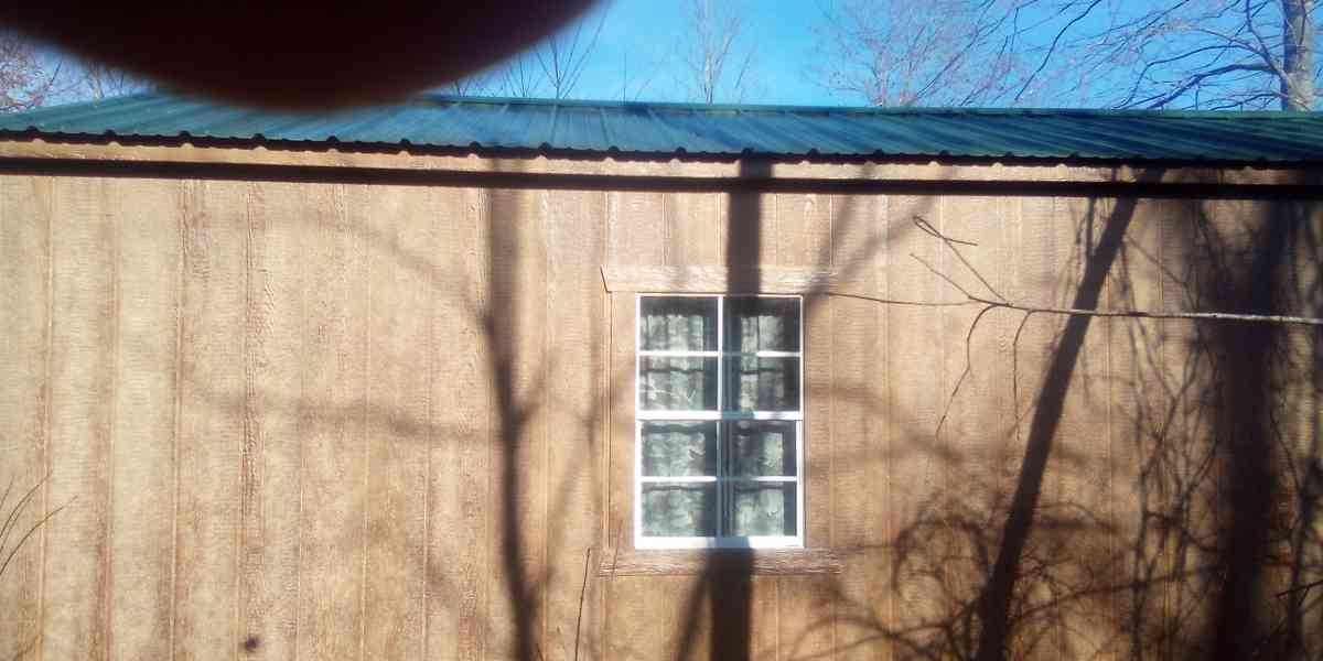 10 x 20 Hunting cabin