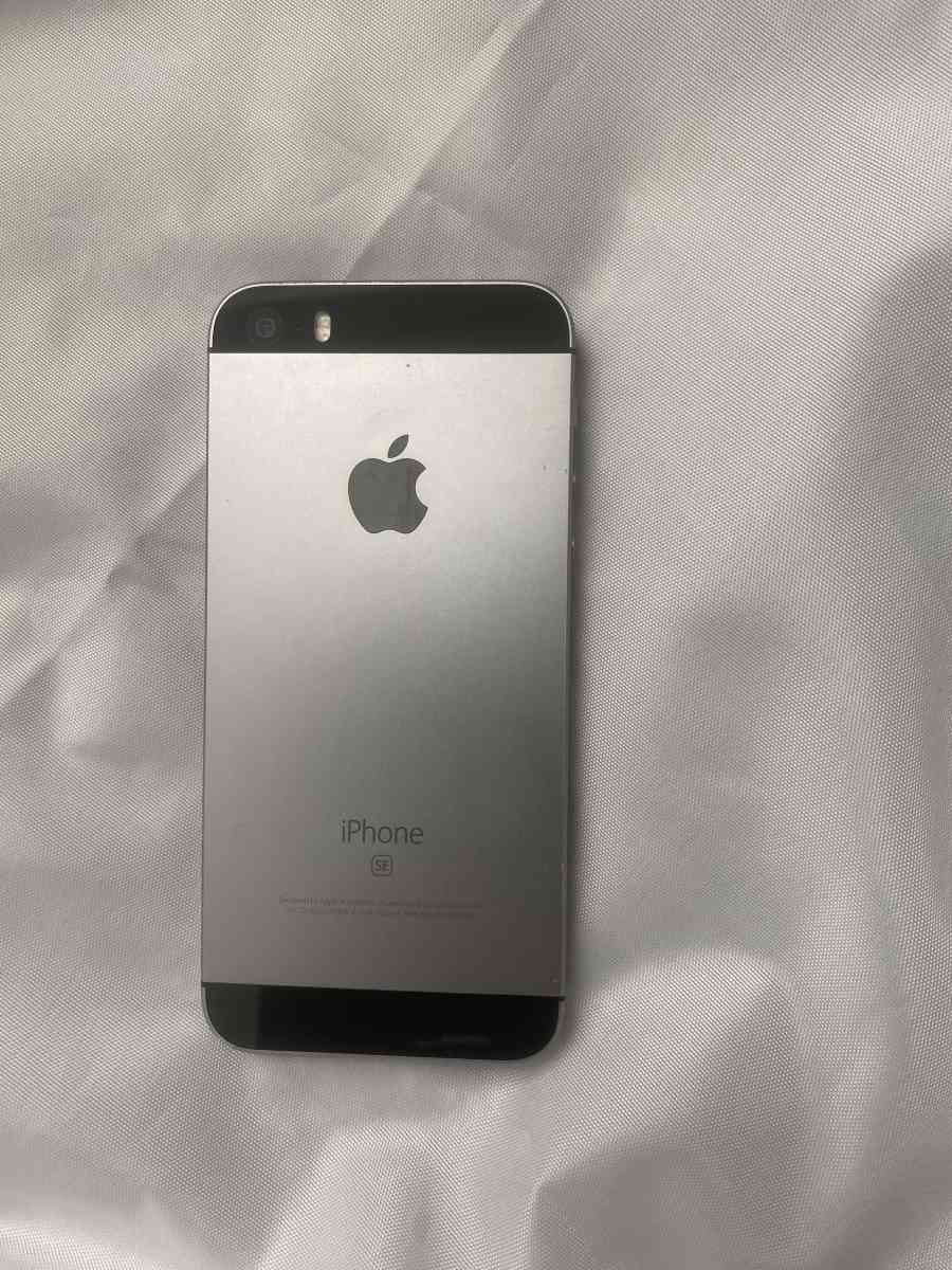 iPhone SE 64GB with iPad Air