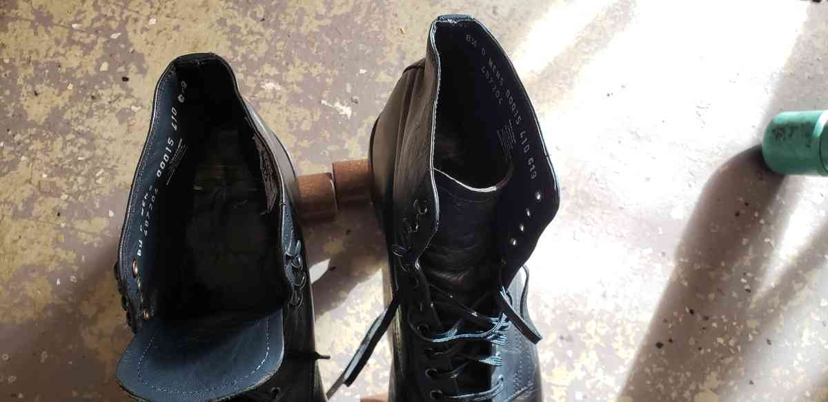 STACY ADAMS ROLLER SKATES