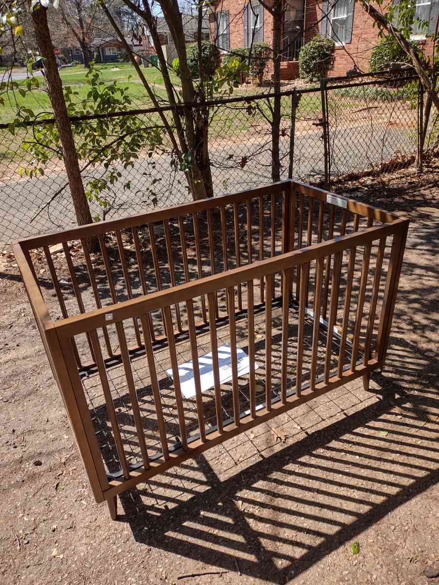 Baby crib