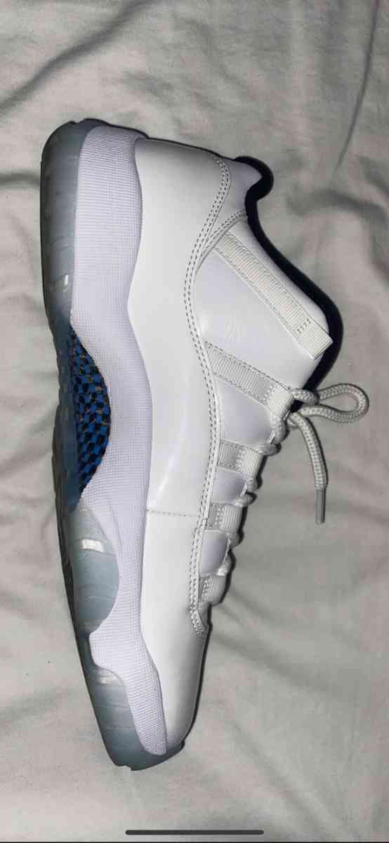 Low legend blues Jordan 11s