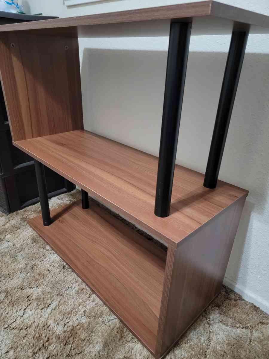3 shelf book stand