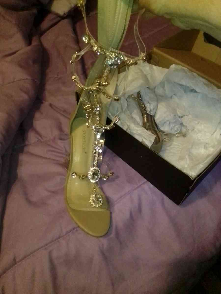 Womans sz 9 new Gladiator sandals