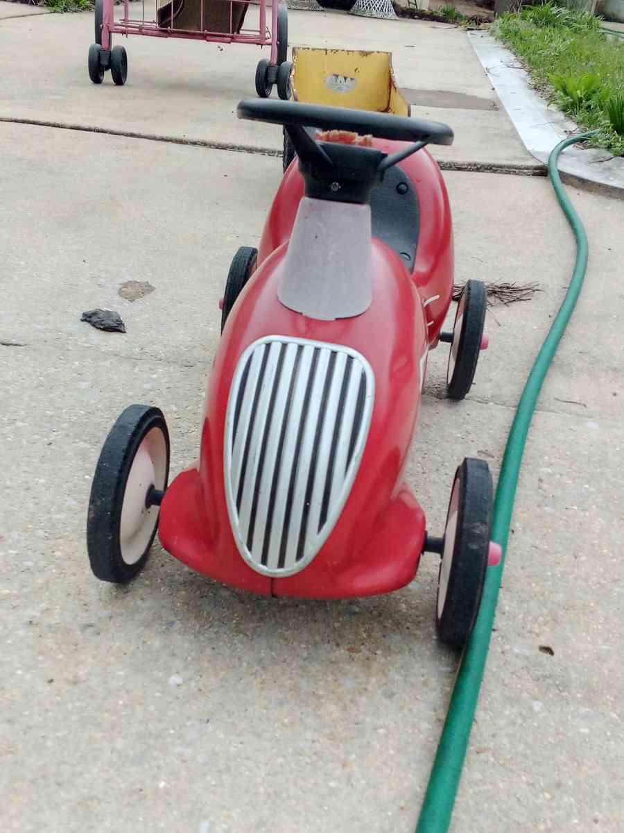 radio Flyer Metal Car