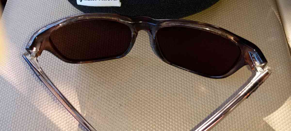 the sunglasses Maui Jim
