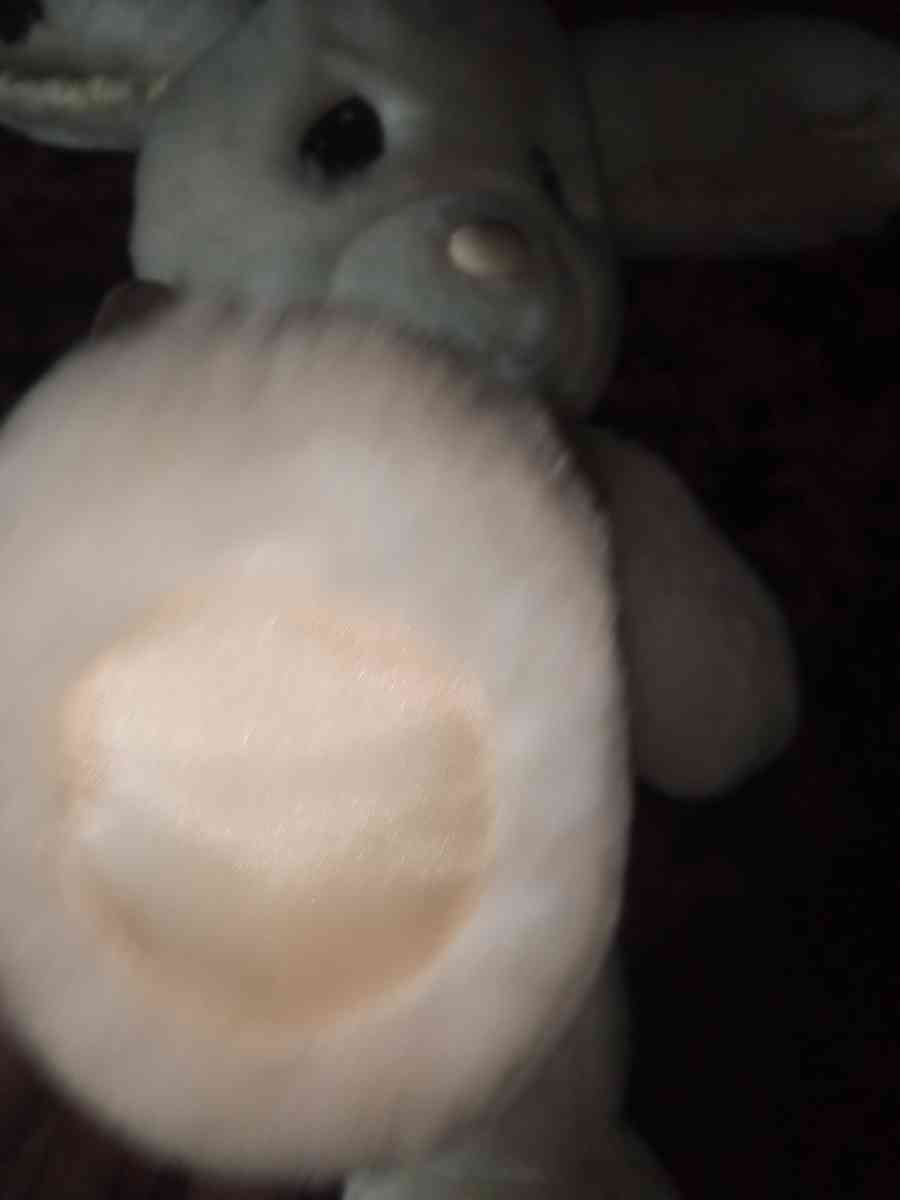 1935 Prescious moments rabbit